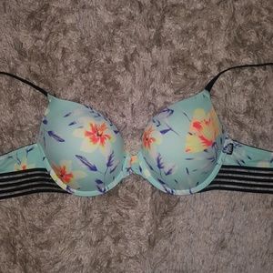 Pink Victoria's Secret Bra NWOT